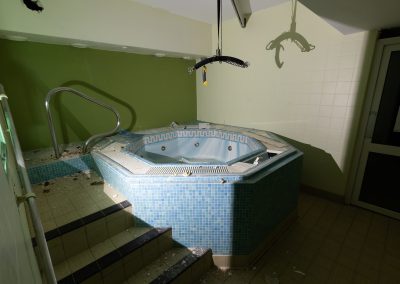 Jacuzzi - Spa - Worcester Swimming Pool
